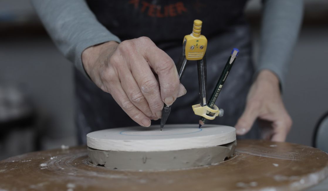 Sasha Wardell masterclass for Ceramic Review. Photo Layton Thompson