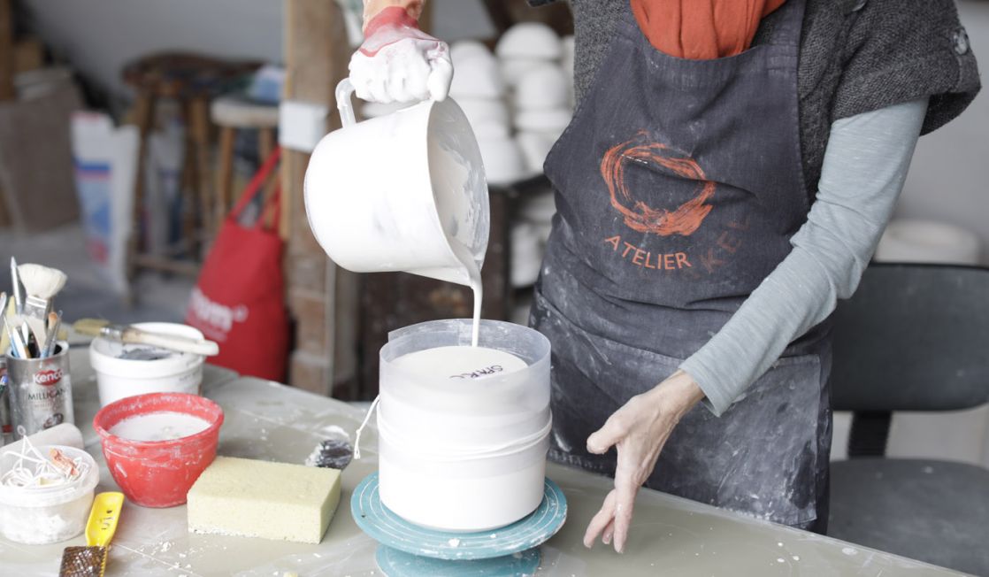 Sasha Wardell masterclass for Ceramic Review. Photo Layton Thompson