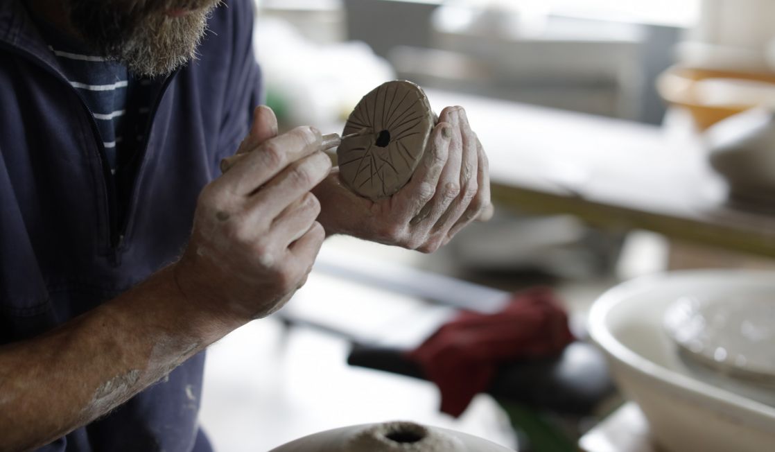 Duncan Ayscough masterclass. Photo Layton Thompson for Ceramic Review