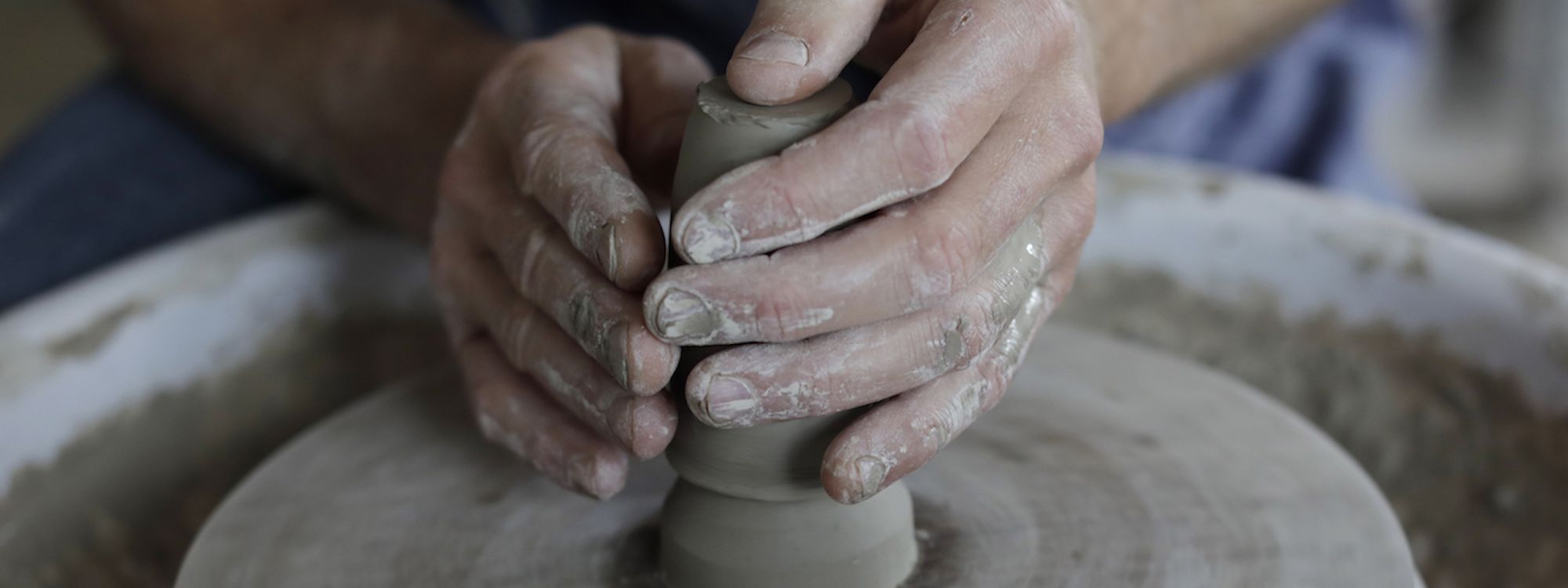 Duncan Ayscough masterclass. Photo Layton Thompson for Ceramic Review